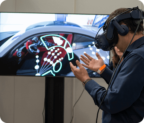 Augmented Reality (AR) & Virtual Reality (VR)